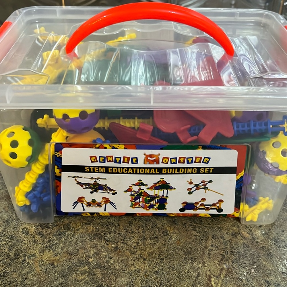 Stem cell build Gentle monster